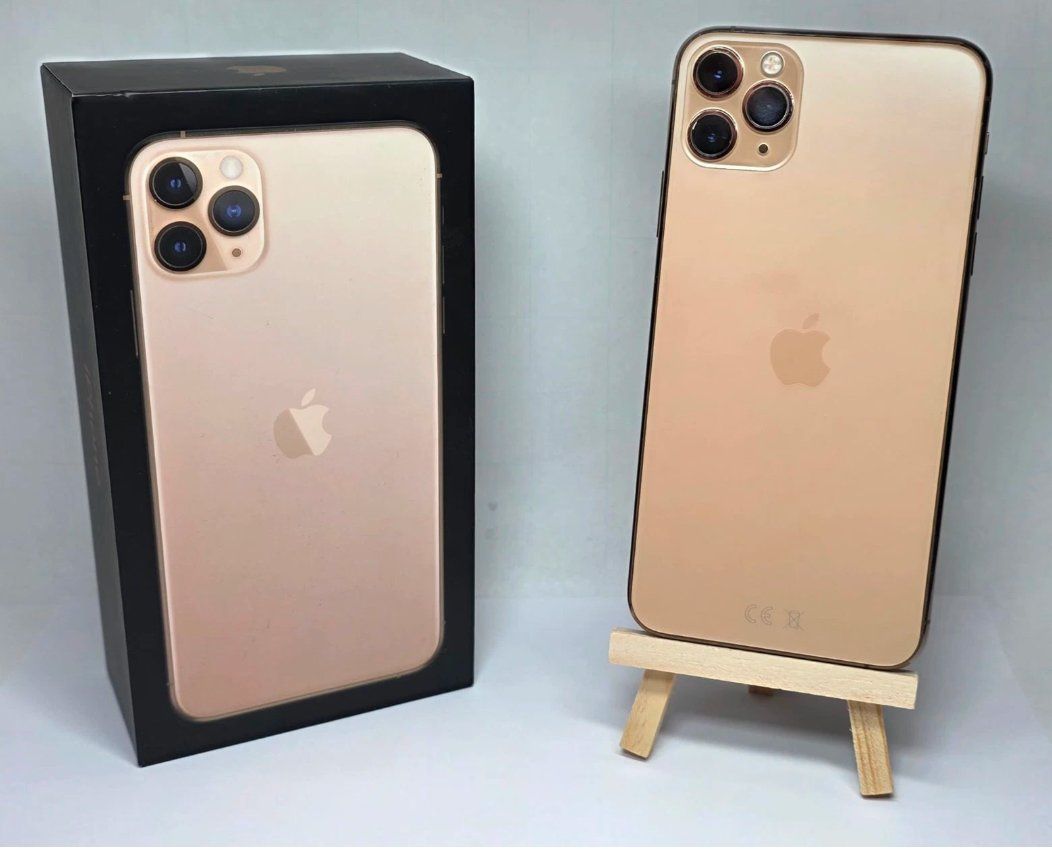 Apple Telefoni cellulari / Smartphones: iPhone 11 Pro Max (64GB) Akku 95% – Usato da Luzern venduto da Waince786