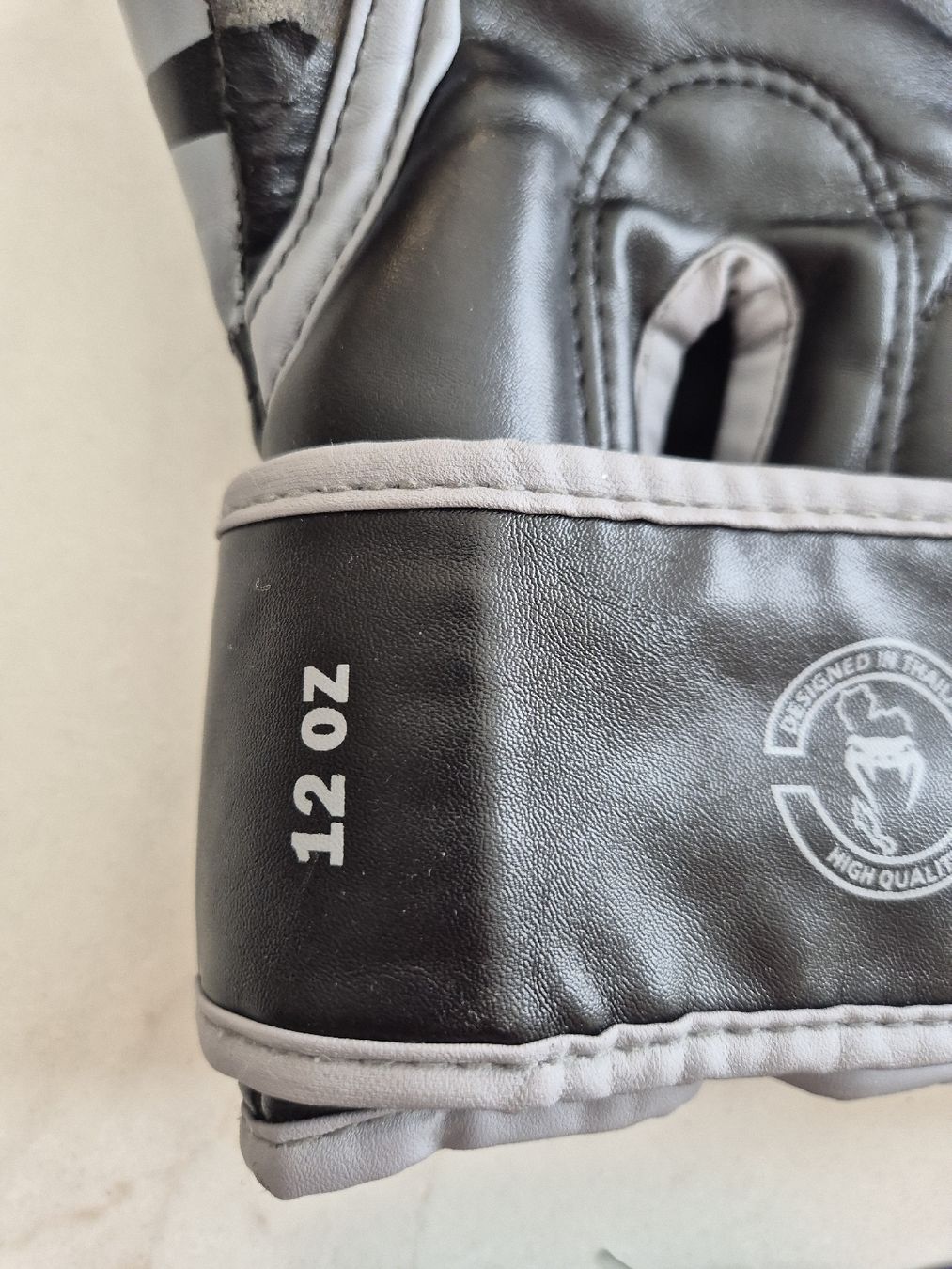 Guanti & manicotti: Box Handschuhe – Usato da Rudolfstetten venduto da Natalie_0404 3