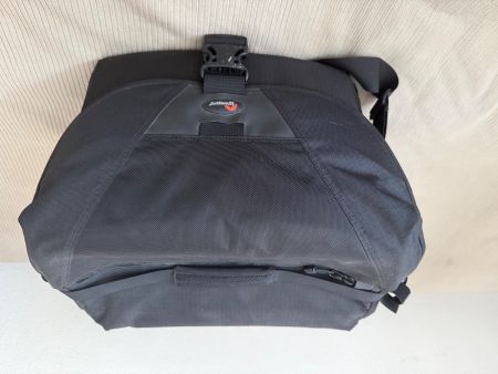 Grössere Fototasche Lowepro Stealth Reporter D550AW