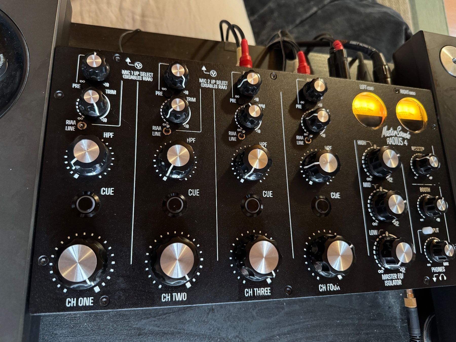 Console di mixaggio: Rotary Mixer Master Sounds Radius 4 2017 Black – Usato da Zürich venduto da Makesome01 2