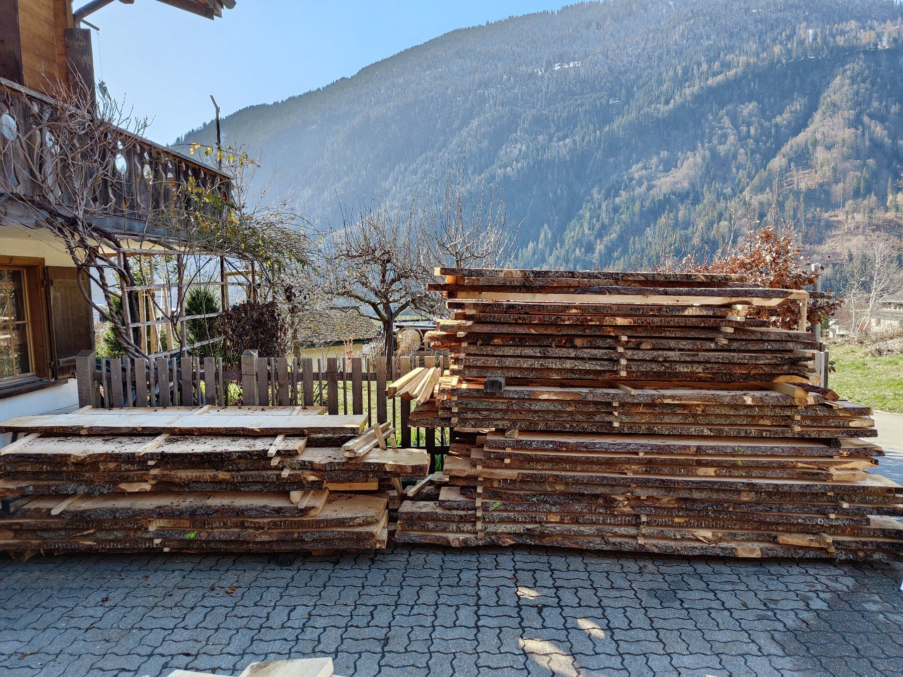Articoli in legno: 50 Mottenkugeln aus Arvenholz – Nuovo e nell'imballaggio originale da Schiers venduto da Luisoni123 3