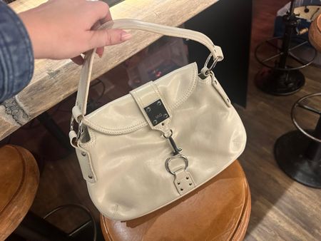 Sac à main beige chic MNG - parfait pour l'été!