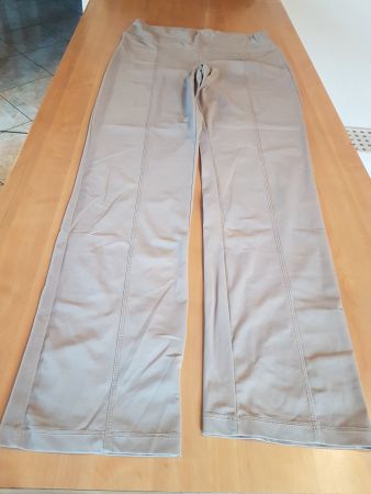 Pantalon grandeur 4 (L) taille élastique marque Sun Light