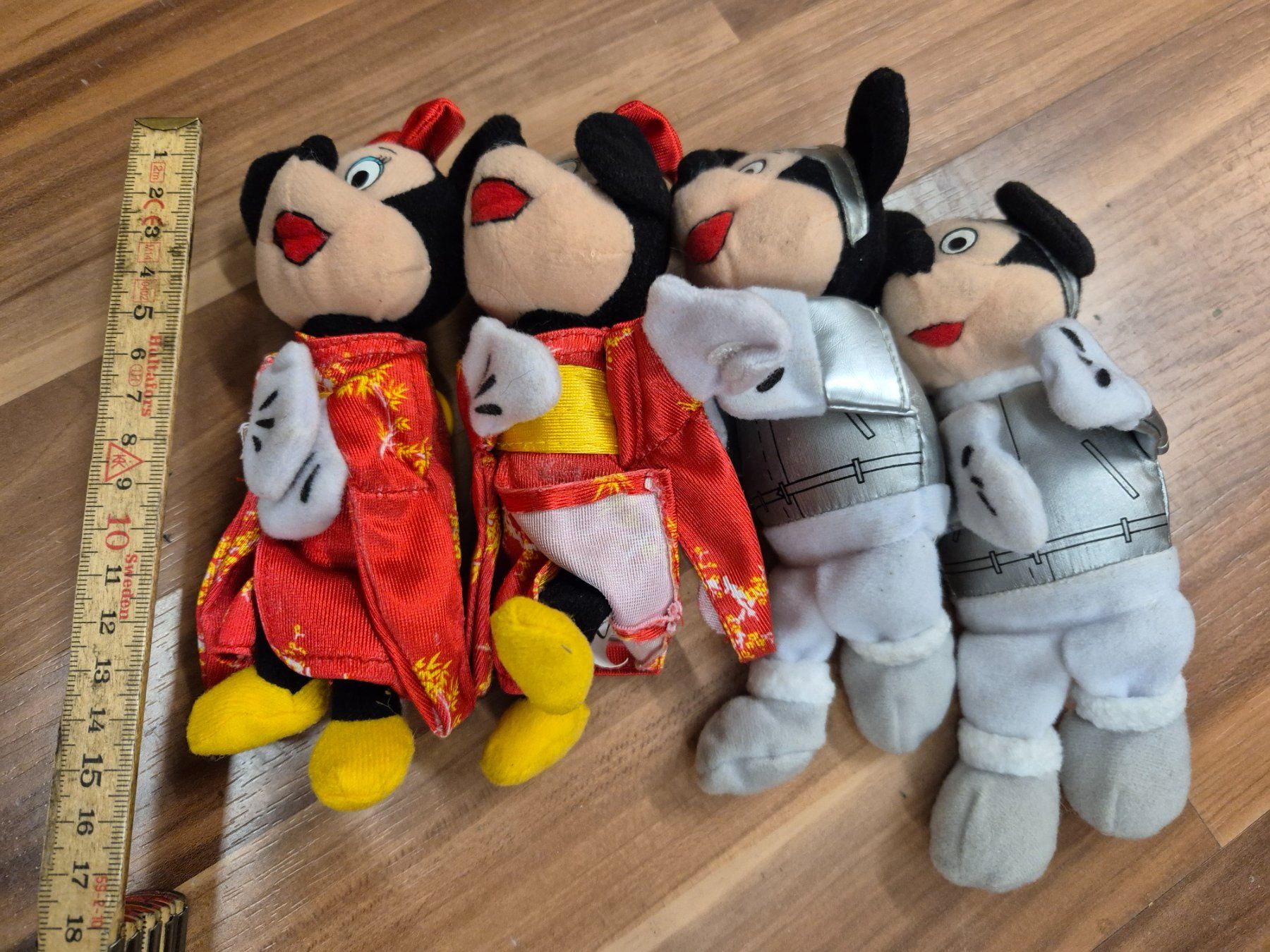 Disney Giocattoli: Disneyland Sammelfiguren 2000 K26 – Usato da Schwarzenburg venduto da Flamingo07