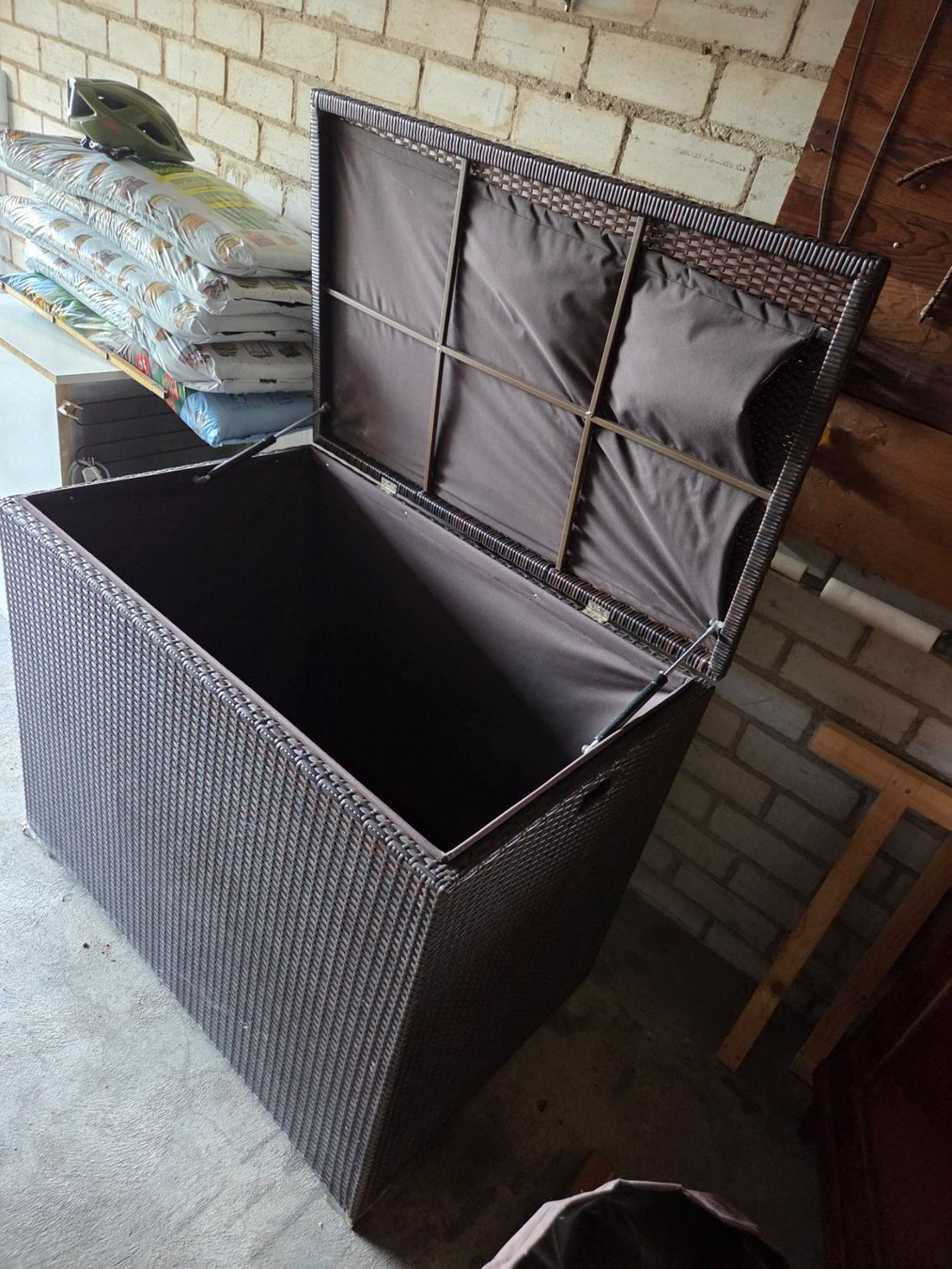 Box contenitori: Materal Kiste Garten – Usato da Pratteln venduto da Maximo4133 1