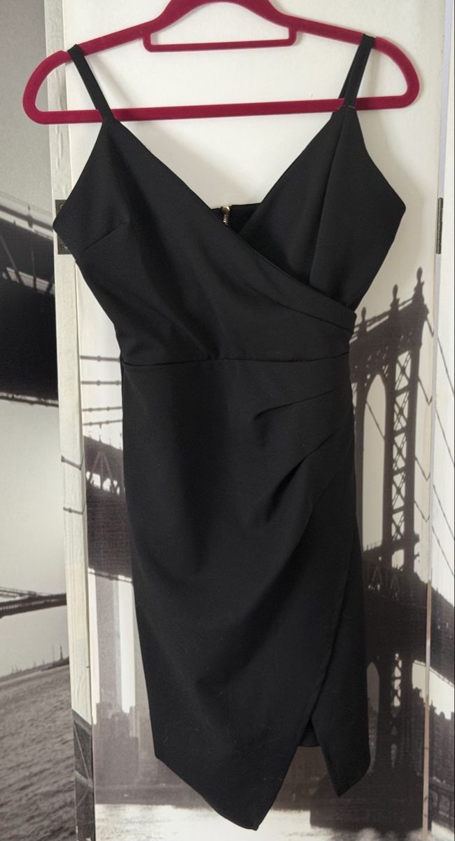 Vestiti: Abito nero elegante - perfetto per le feste! – Usato da S. Pietro venduto da nap_9xjt