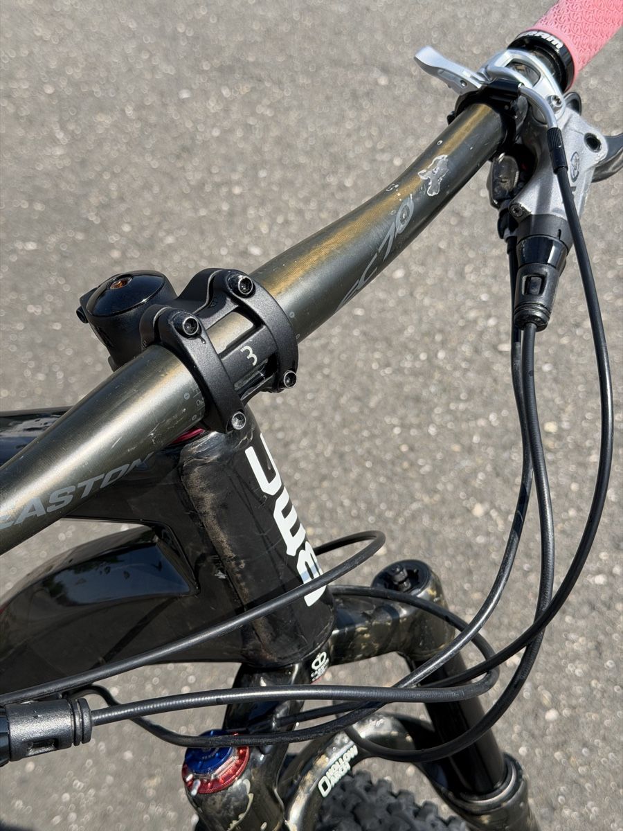 BMC Velos: BMC TeamElite 01 Carbon – Defekt aus Payerne von felipemaia 9