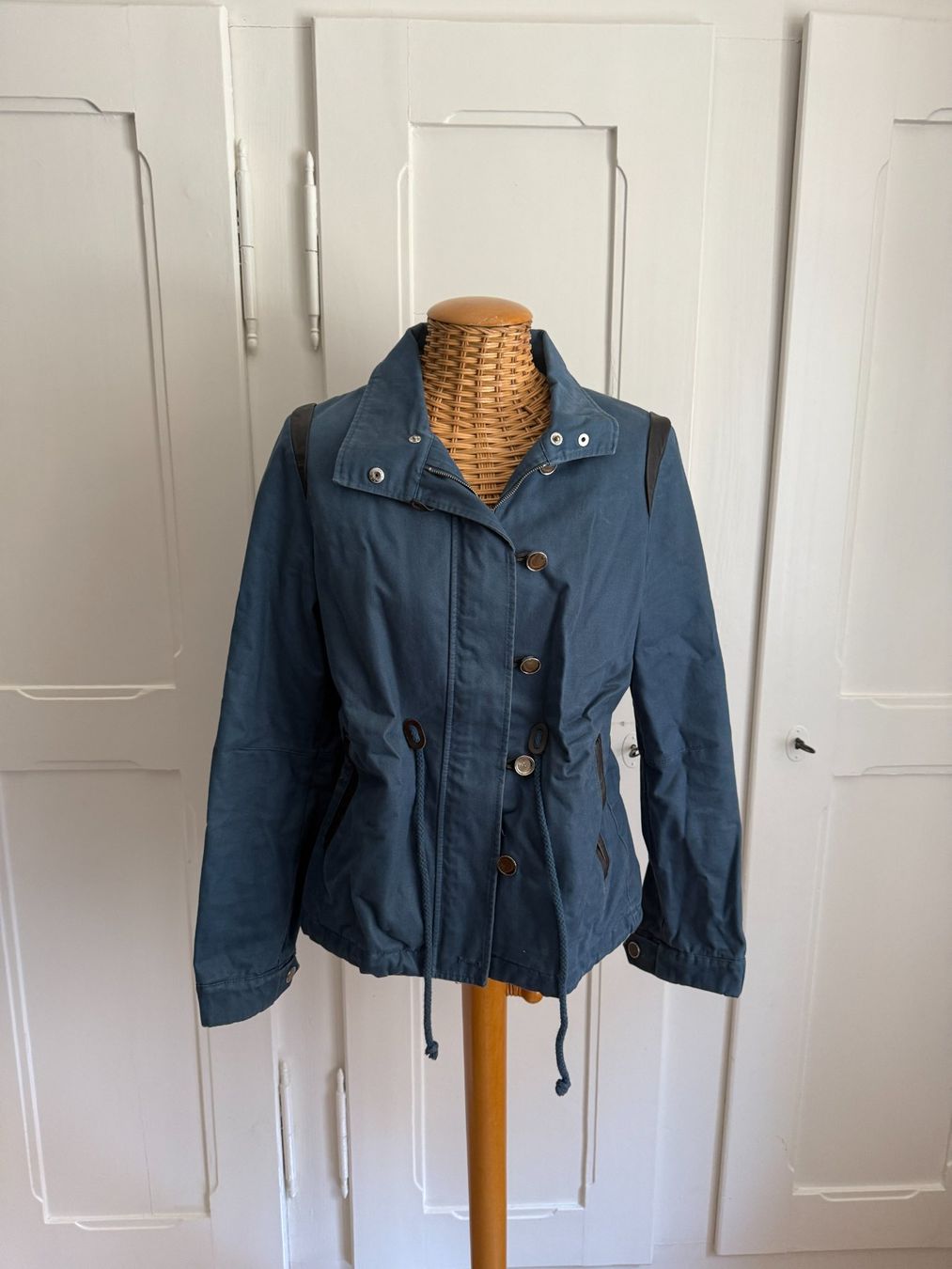 Escada Vestes: ESCADA - Jacke petrolfarben 36 – D'occasion à Zürich par Diazaio