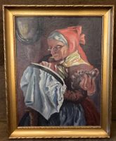 Stickende alte Frau - antikes Ölgemälde von anfangs 1900