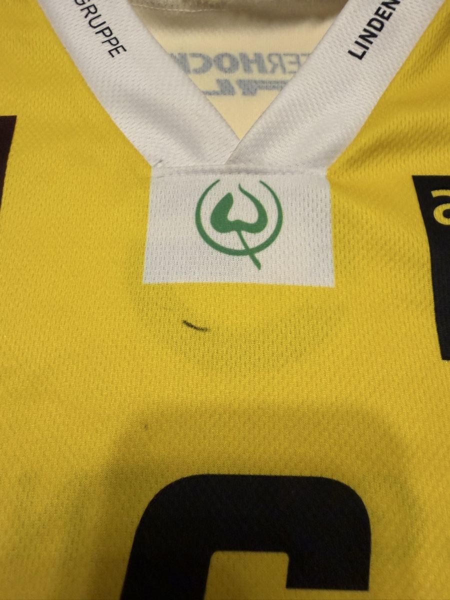 Gameworn Canottiere & Pantaloni: SC Bern Gameworntrikot Junioren Nummer 6 Grösse XL – Usato da Suhr venduto da Oppel 6