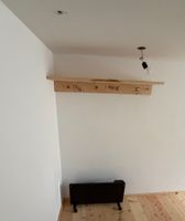 Garderobenregal aus Arvenholz zu verkaufen.
