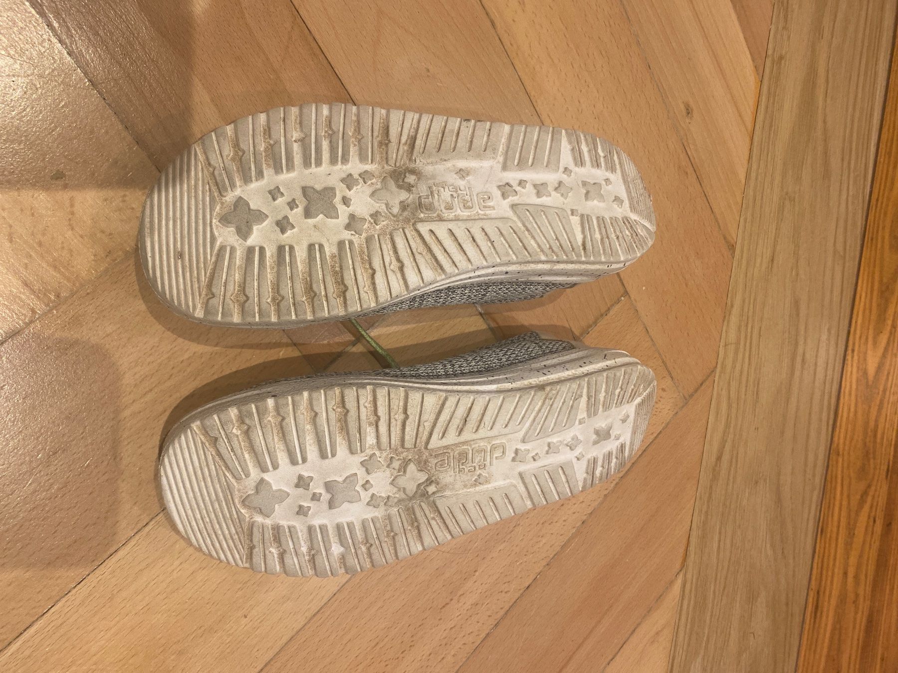 Herrenschuhe: Graue HEY DUDE Schuhe Gr. 35 – Gebraucht aus Frasnacht von GracyStore 2