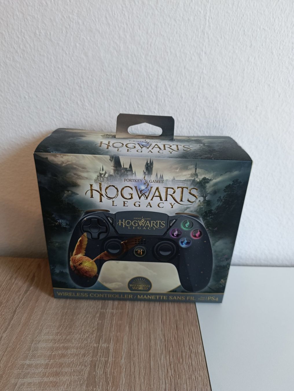 Sony Controller: Hogwarts Legacy Controller PS4 – Nuovo (secondo la descrizione) da Ostermundigen venduto da kit_dh6z