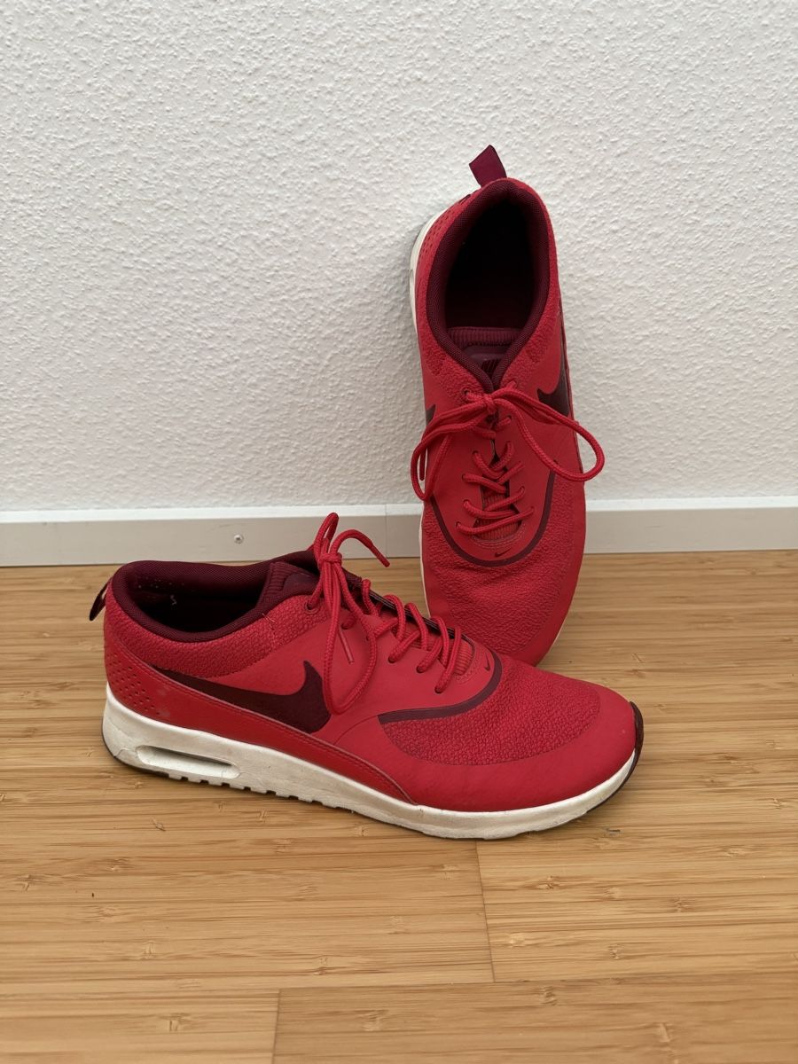 Nike Chaussures hommes: Nike Sneakers Grösse 42 – Neuf (Voir description) à Basel par Madame_C 2
