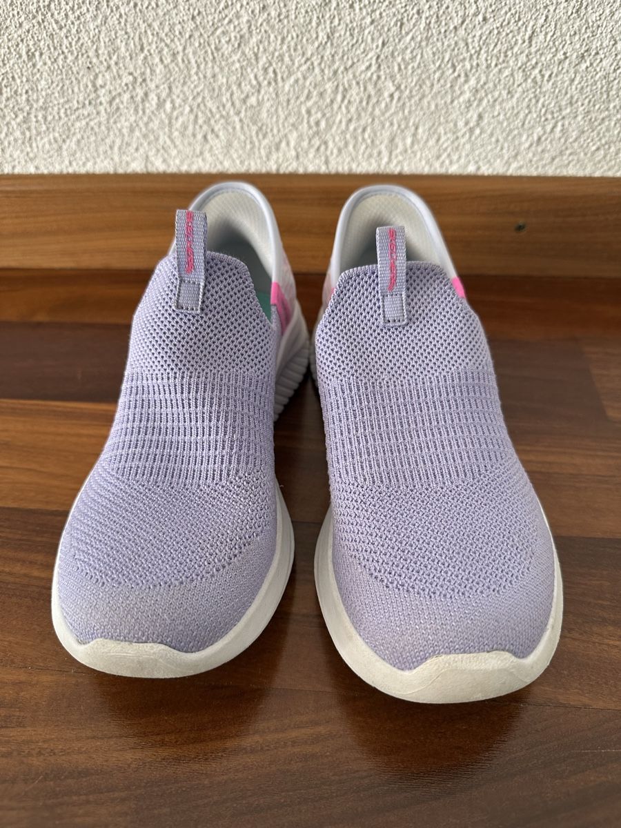 Skechers Schuhe für Mädchen: Skechers SlipIns Gr. 32 – Gebraucht aus Glattpark(Opfikon) von Glatt19