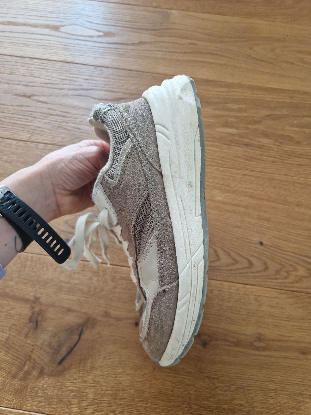 Zara Schuhe für Mädchen: Mädchen Sneakers Zara Grösse 36 – Gebraucht aus Eschenbach SG von SanFranciscoCalifornia 2