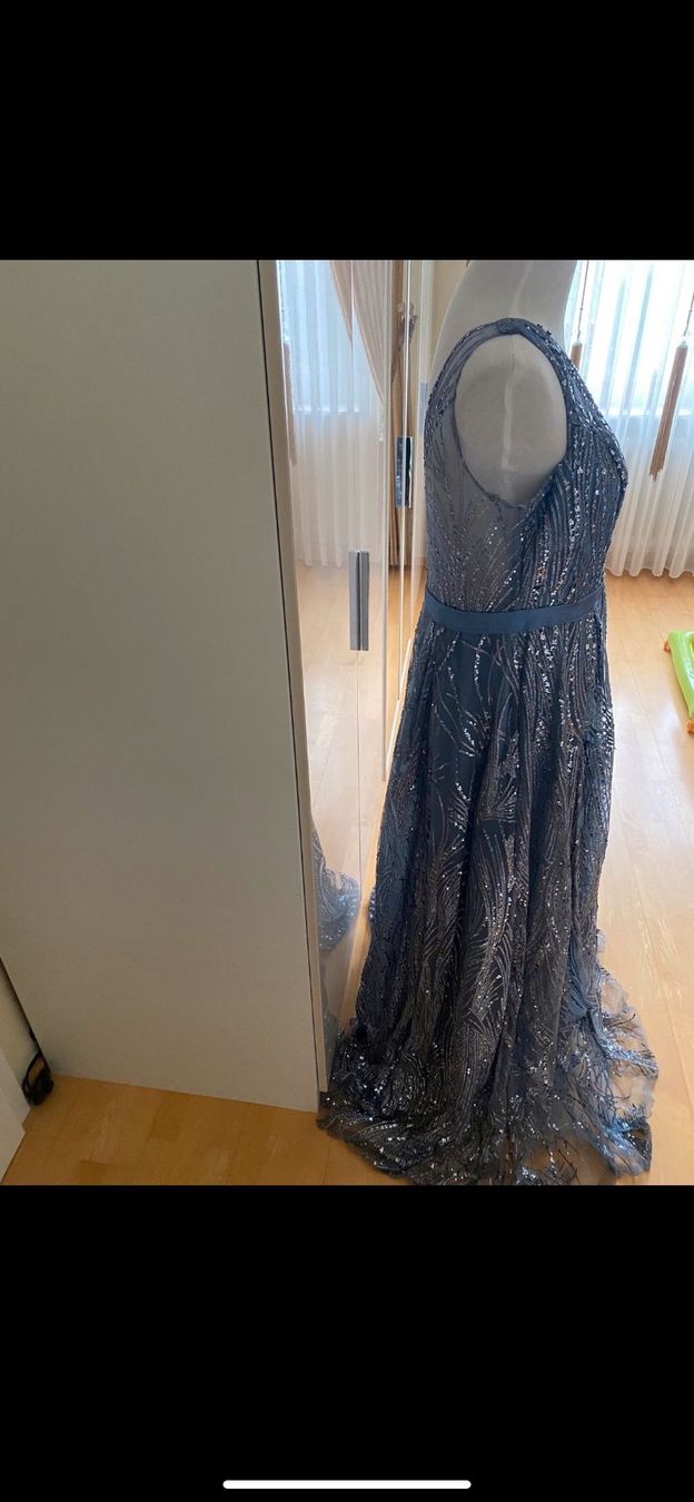 Vestiti: Abendkleid – Nuovo (secondo la descrizione) da Rüfenacht venduto da lilly_67 1