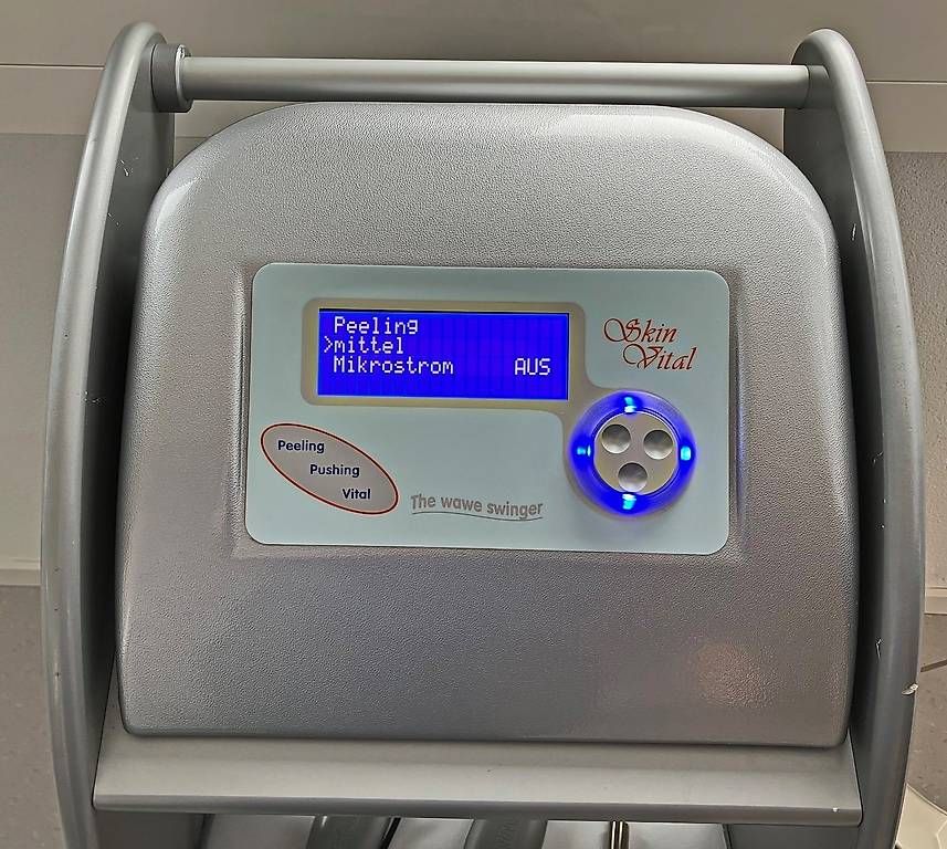 Cura del viso: Skin Vital Kosmetik Gerät  – Usato da Wettingen venduto da Ricolino2025 3