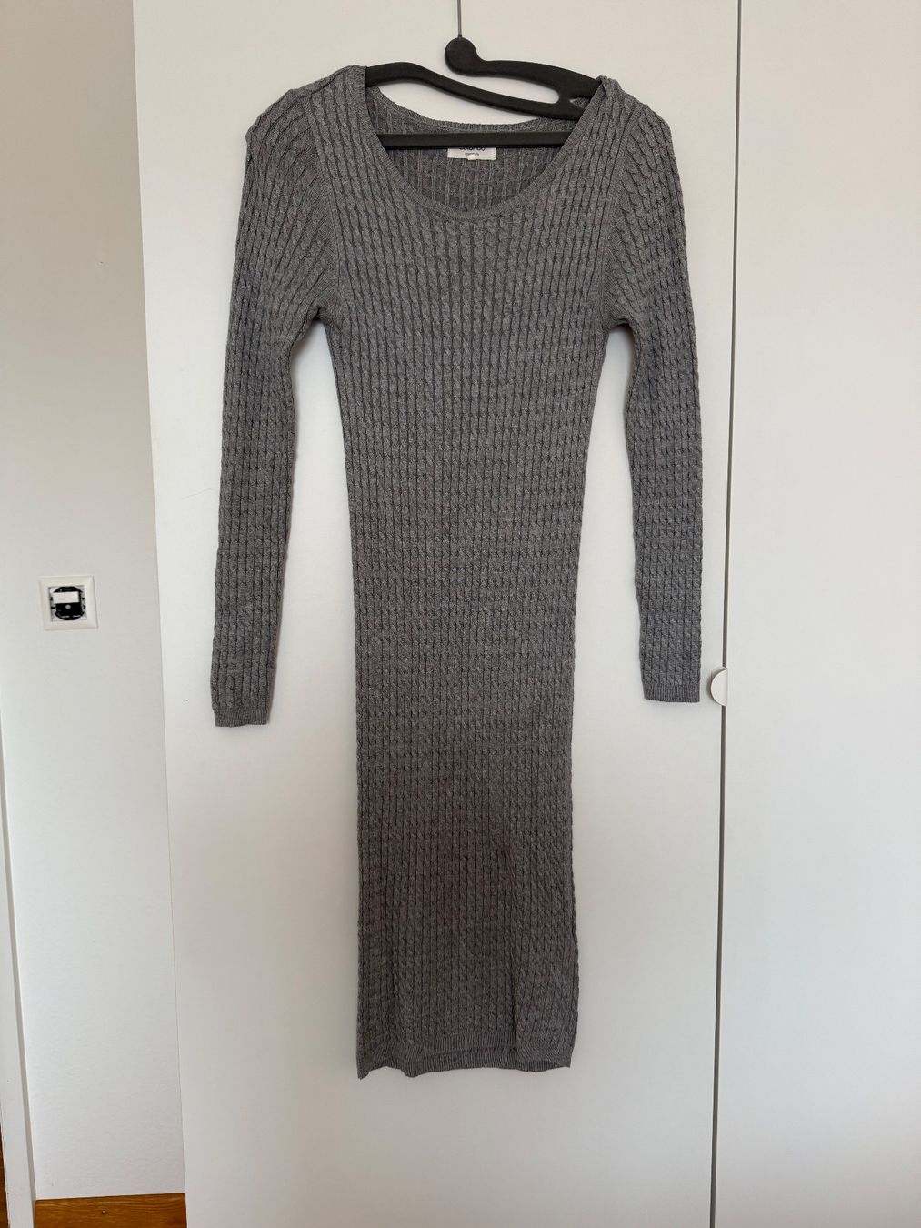 Zalando Vestiti: Rippstrick Kleid grau Grösse S Zalando Essentials – Usato da Nänikon venduto da tob_g7dm