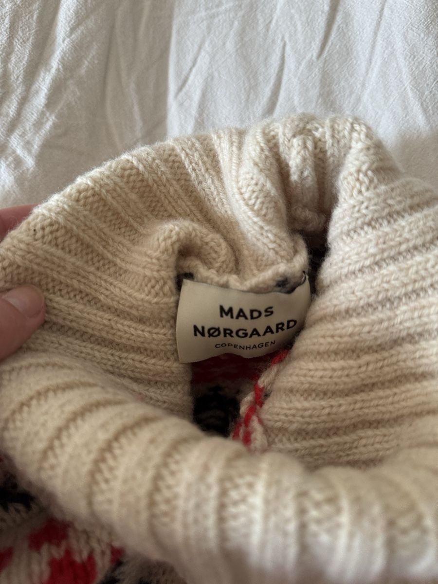 Mads Nørgaard Maglioni & Felpe: MADS NØRGAARD WOOL TURTLENECK SWEATER – Nuovo (secondo la descrizione) da Bern venduto da FashionK92 1