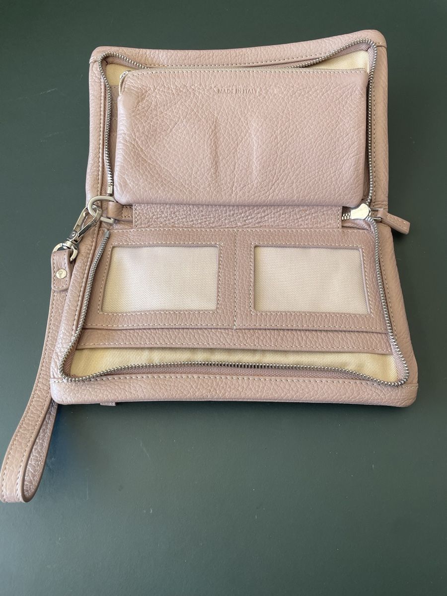 Valigie & Borse: Pochette Malloni en cuir rose poudré – Usato da Sion venduto da Linkebeek 1