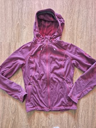 Mammut Fleece Jacket XS, purple, with hood, nice for hiking 