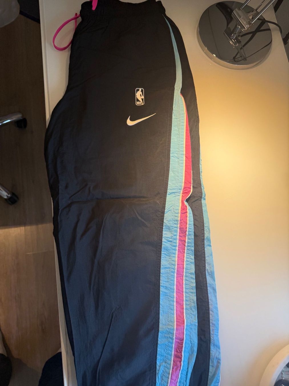 Nike Lotti di vestiti: Miami Heat tracksuit – Usato da Freienbach venduto da casciatoalessandro 5