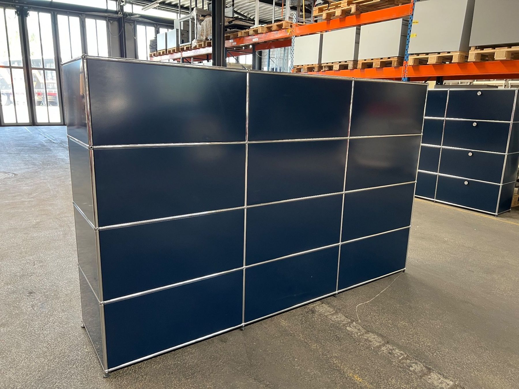 USM Scaffali: USM Haller Highboard 3x4 in blau – Usato da Wangen an der Aare venduto da TBYN 6