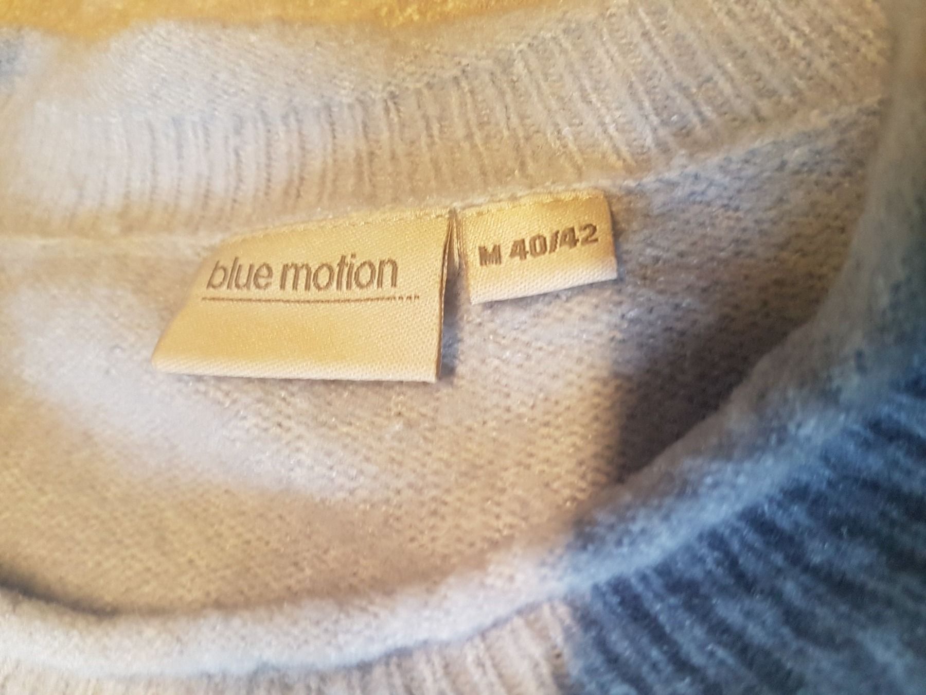 Pullover & Sweatshirts: Pull bleu clair taille M marque Blue Motion – Gebraucht aus Villiers von san_jn5w 2