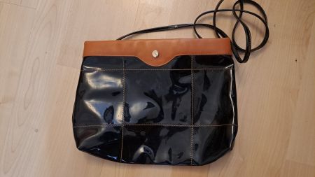 Ferragamo Handtasche schwarz cognac sehr guter Zustand