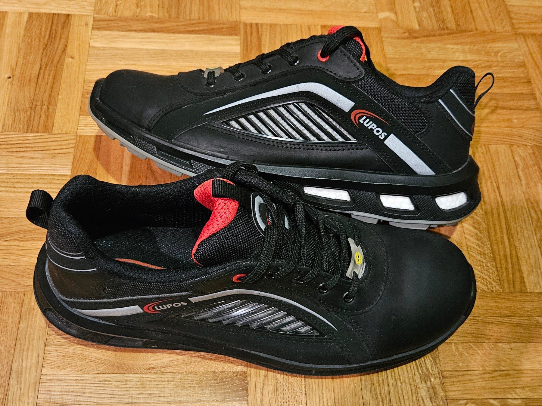 Scarpe da uomo: Chaussures de sécurité – Usato da Cheseaux-sur-Lausanne venduto da Taquitoo