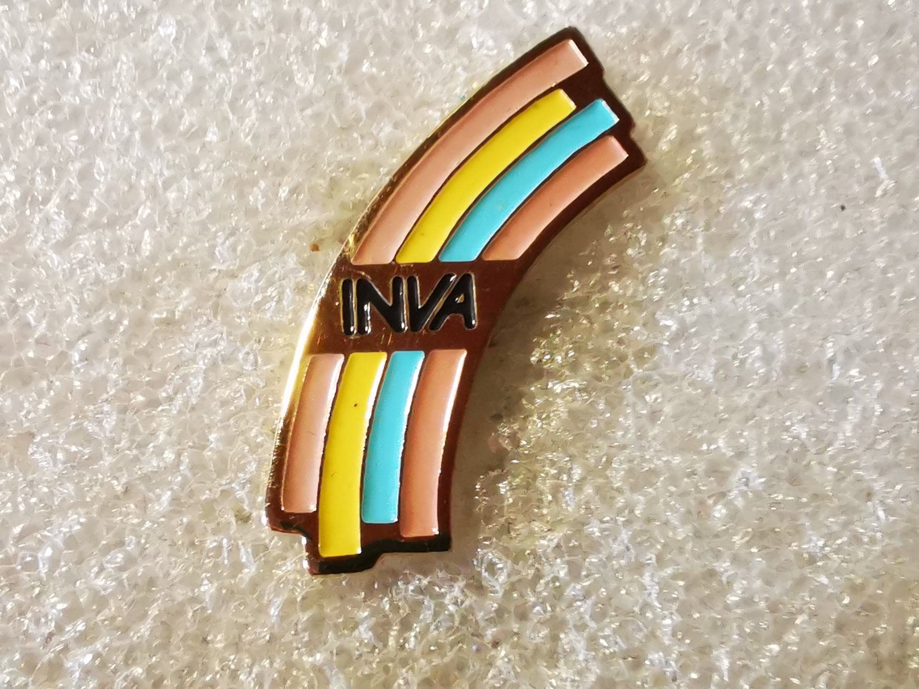 Placchette & Badge: Ansteckpin 147: INVA – Usato da Oppligen venduto da Pin-Fall-Shop