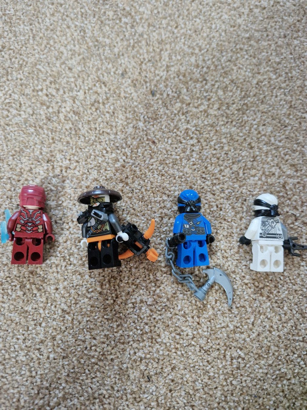Lego Giocattoli: Lego Figuren Ninjago/Marvel – Usato da Bischofszell venduto da TiKru 1