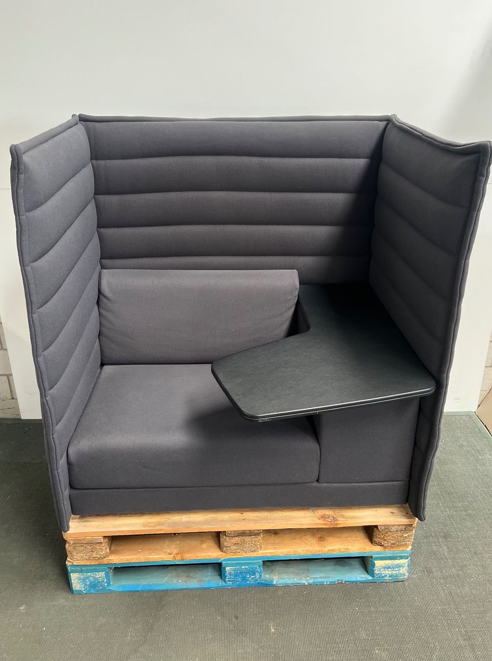 Vitra Sofas: 013 VITRA Alcove Work Highback Sofa – Gebraucht aus Wangen an der Aare von TBYN 1