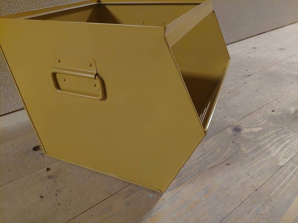 Casse di trasporto: Stapelbox ockergelb – Usato da Kirchlindach venduto da dor_qj8q