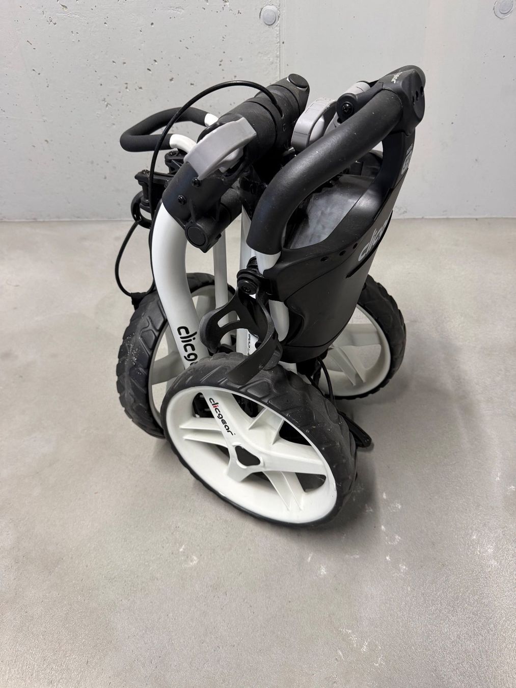 Trolley: Golf Trolley - CLICGEAR 3.5+ – Usato da Illnau venduto da Faro23 3