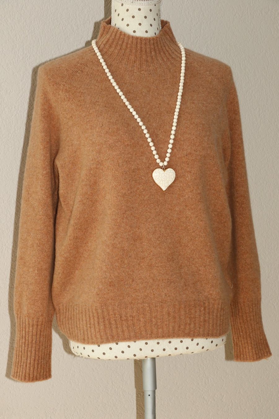 Maglioni & Felpe: Neuer wunderschöner Pullover aus 100% Wolle eher Gr.M -S – Nuovo (secondo la descrizione) da Oberwil-Lieli venduto da Svetlana28 2