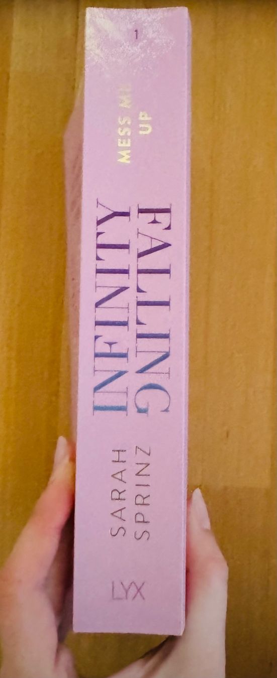 Bücher: Infinity falling- Sarah Sprinz – Gebraucht aus Bettwil von bellis_perennis_222 2