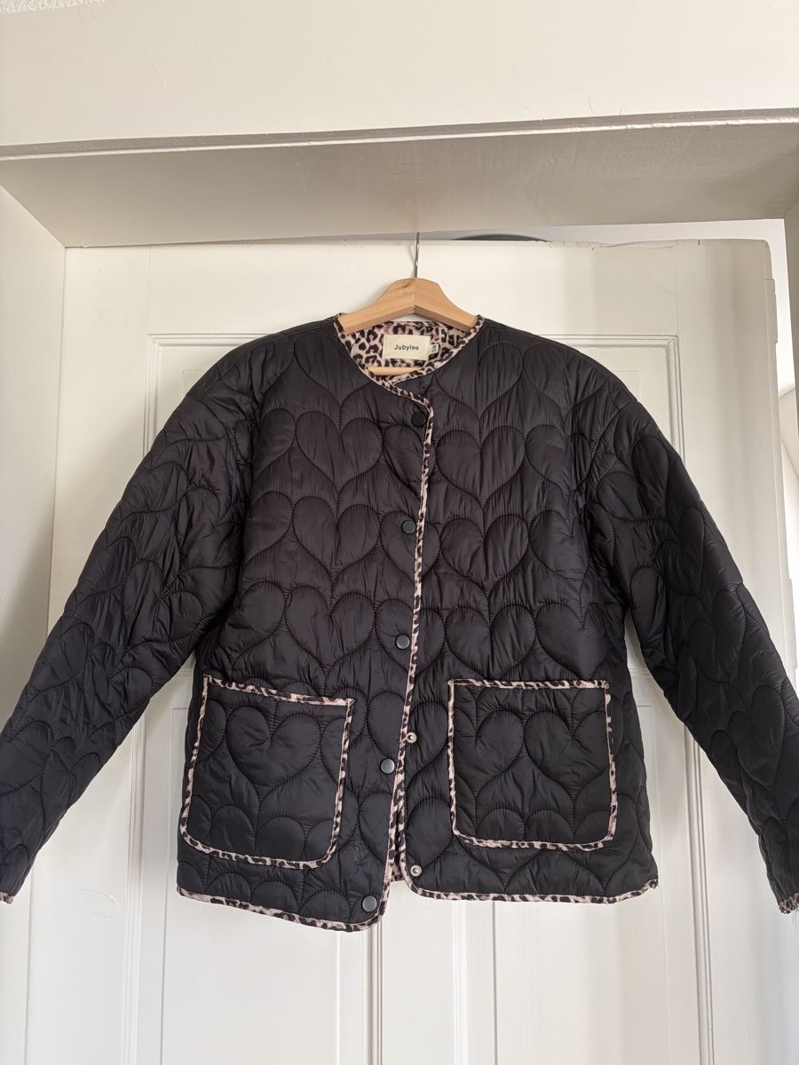 Vestes: Leichte Stepp-Jacke mit Muster – D'occasion à Zürich par oli_9dhs