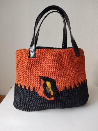 Tasche gehäkelt mit Ledergriff