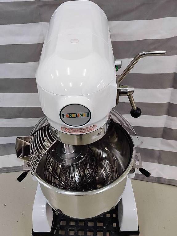 Appareils de cuisine: Batteur Planétaire 30 litres – D'occasion à Etagnières par sav_lwd5 2