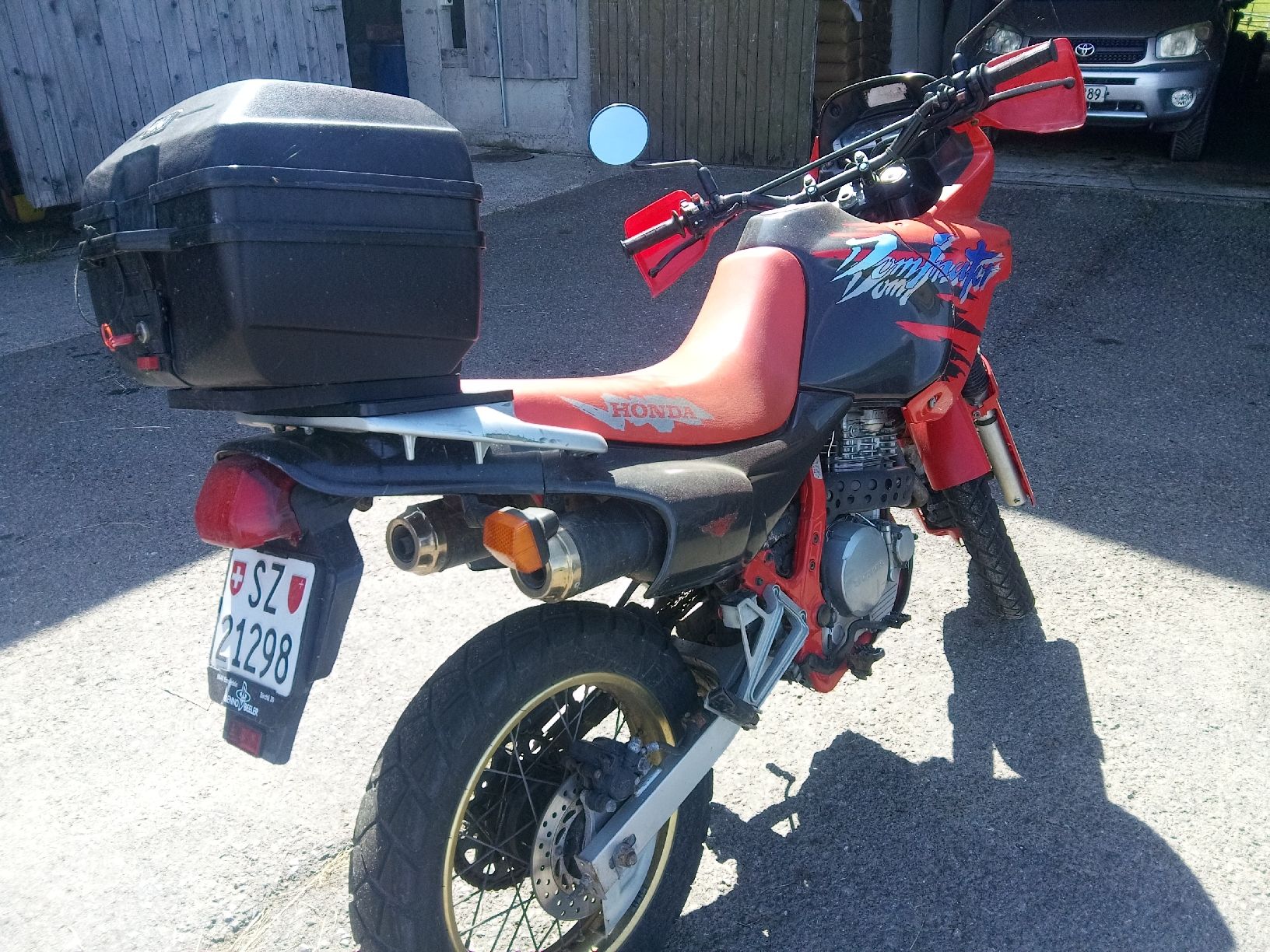 Honda Enduro: Honda nx 650 Dominator 2 Stück – Usato da Willerzell venduto da januka 1