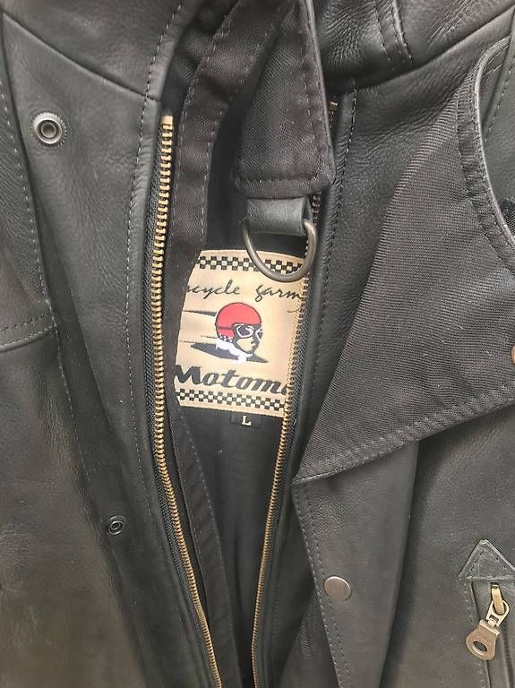 Jacken: Blouson Moto Triumph – Gebraucht aus Neuchâtel von angelogiostra 1