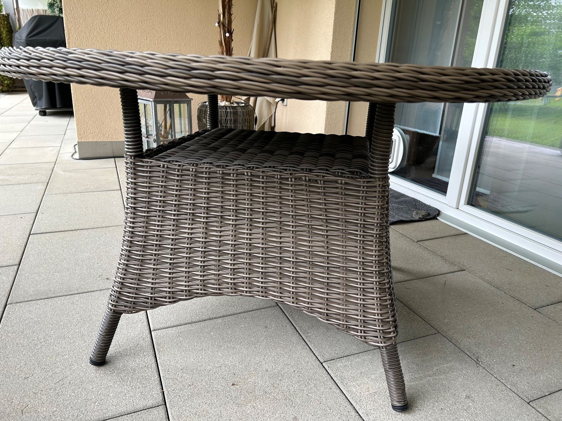 Tische: Gartentisch Rund Polyrattan 99.- – Neu (gemäss Beschreibung) aus Siebnen von  3