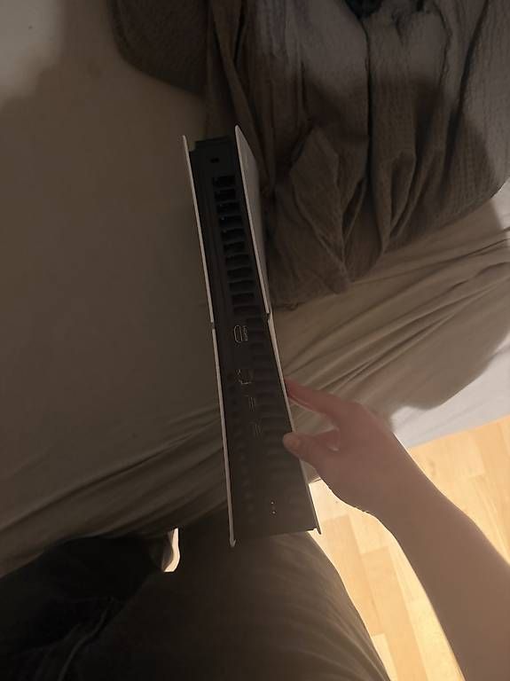 Konsolen: Ps5 slim  – Gebraucht aus Herisau von GK25 2