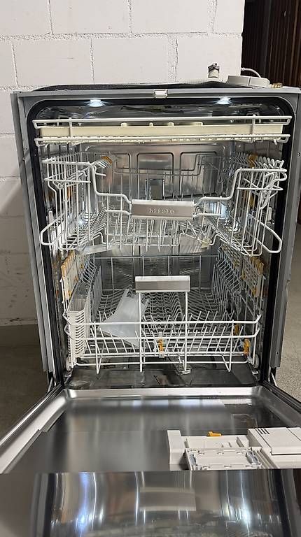 Miele Lavastoviglie: Geschirrspülmaschine Miele – Usato da Künten venduto da buli76 4