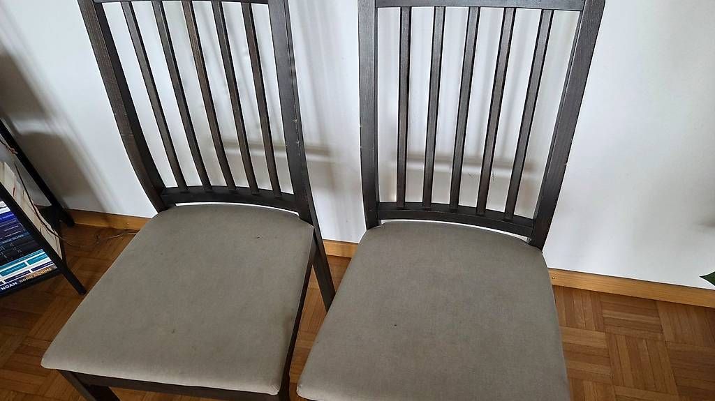 Set di tavolo e panche: Table Ikea extensible avec 2 chaises assorties – Usato da Renens VD venduto da deb_gv7y 3