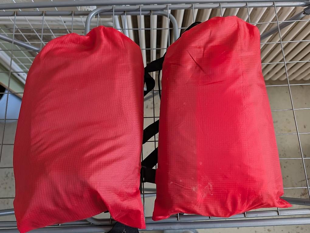 Liegen & Liegestühle: 2 Stk. Lazy Bag – Gebraucht aus Schinznach-Dorf von StoepfiR