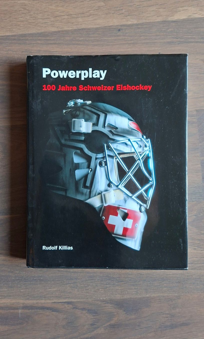 Libri: Buch: Powerplay 100 Jahre Schweizer Eishockey – Usato da Küssnacht am Rigi venduto da AutoVilla