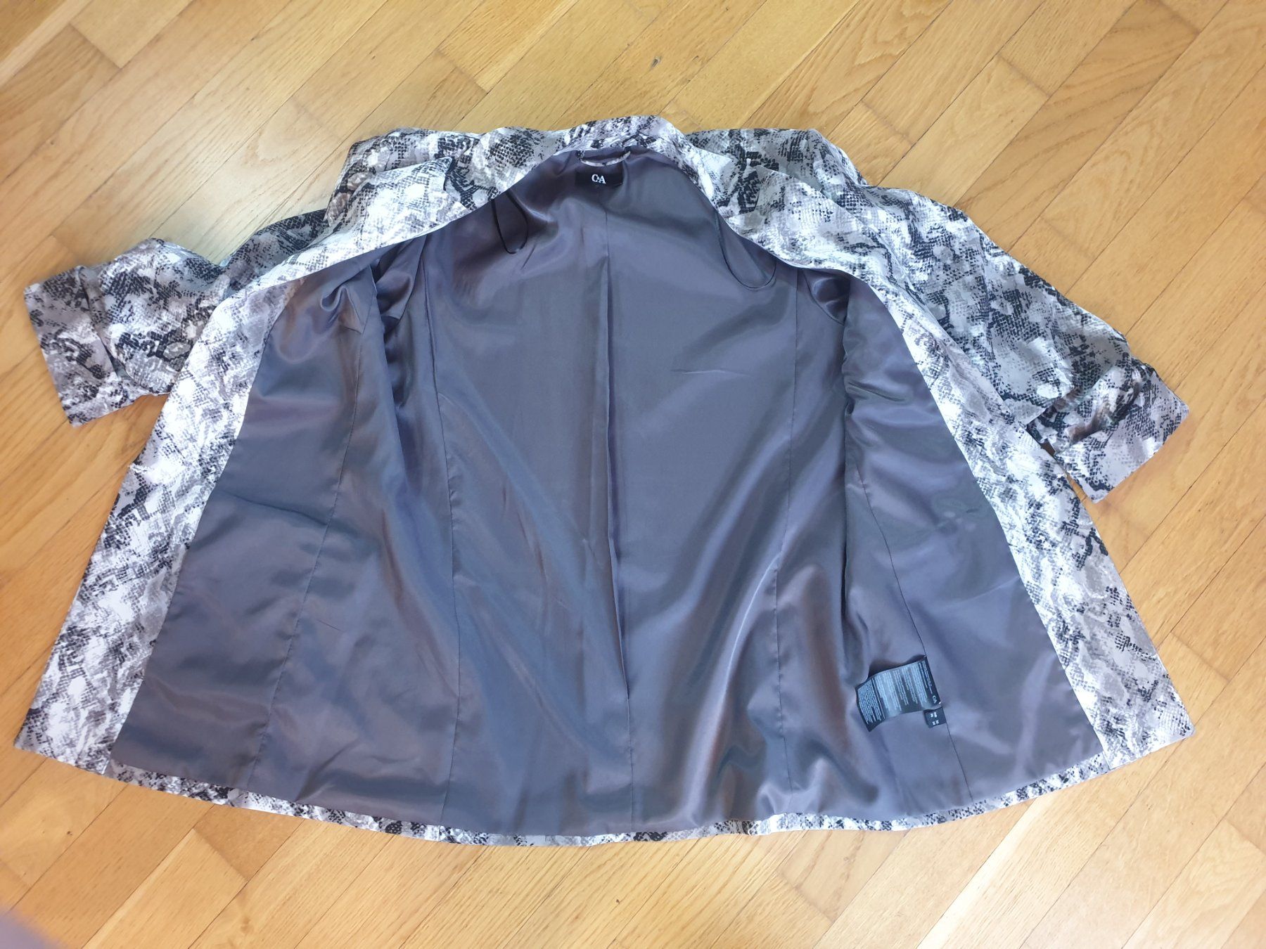 C&A Jacken: Oversize Blazer, Schlangenmuster, schwarz/grau/weiss Gr. 36 – Neu (gemäss Beschreibung) aus Neuendorf von DeSiriA 7